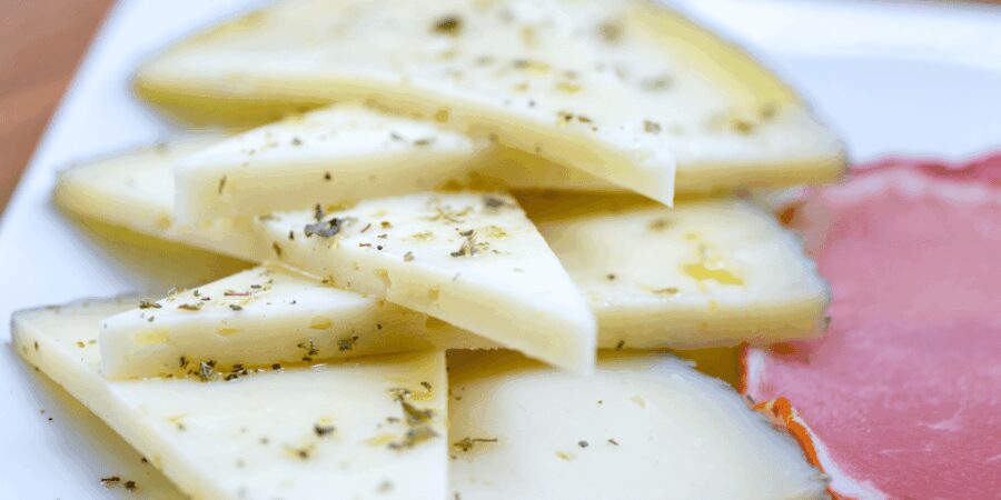 The cheeses and goats of the Roero. - Interacting with goats in a risk-free environment