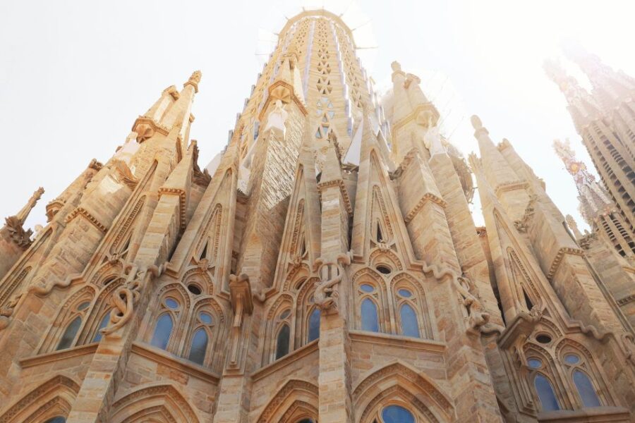 The Genuis of Gaudi & Modernist Architects - Visiting the Sagrada Família with an Expert Guide