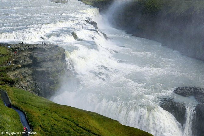The Golden Circle Guided Bus Tour from Reykjavik - Visiting Gullfoss Waterfall: Iceland’s Powerful Cascade