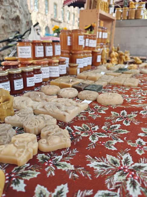 The Gourmet Walk - Explore Aix-en-Provence at Noon with Thomas - Discovering Aix’s Iconic Markets and Streets