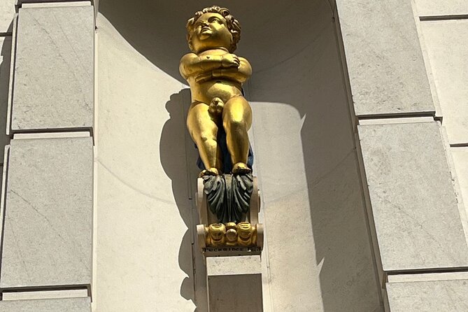 The Great Plague & Black Death Tour of London - Visiting the Site of London’s Largest Plague Pit