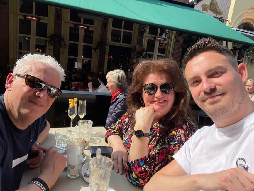 The Hague Pub Crawl: Play, Explore, Enjoy! - Starting Point and Meeting Logistics at Coordinates 52.078064, 4.316981