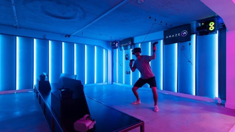 The Hague: VR Escape Room for 2 - 4 people - What the 90-Minute Adventure Includes