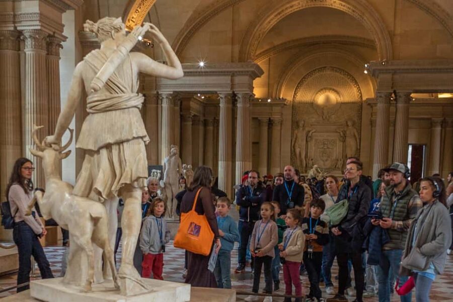 The Louvre Museum - PRIVATE TOUR - Guided Tour of the Louvres Main Highlights