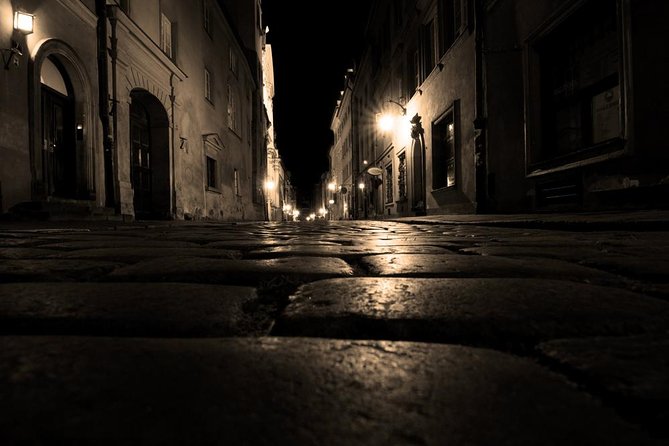 The Original Jack the Ripper Coach Tour of Haunted London - Visiting the Site of King Charles I’s Execution and 17th Century Justice