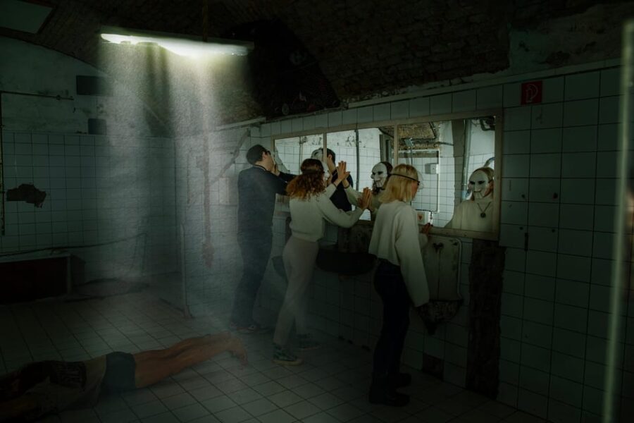 The Real Saw | Escape Room by PÁNiQ SZOBA - The Unique Setting of Jigsaw’s World in Budapest