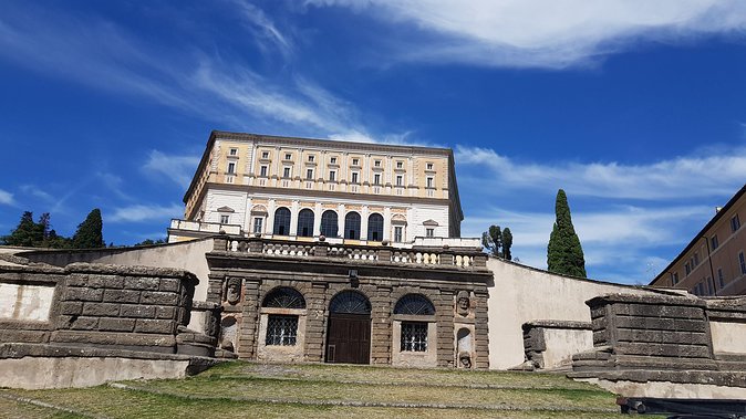 The Renaissance Gardens tour: Palazzo Farnese and more - Exploring Palazzo Farnese in Caprarola