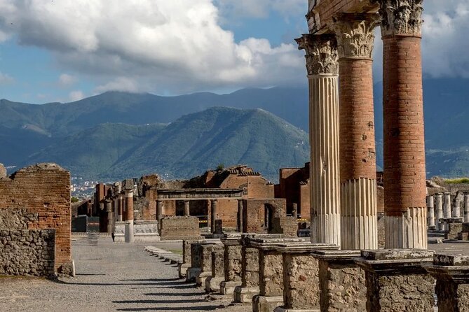 The Rise, Fall, and Rediscovery of Pompeii: A Self-Guided Tour - The Basilica Pompeiana: Traces of Civic Life