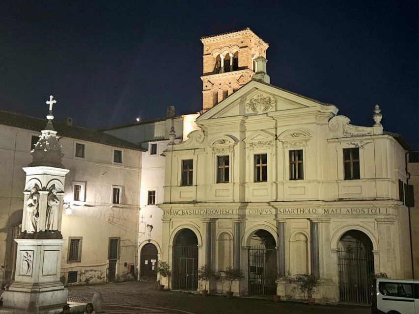 The Shadows of Rome: Between Legends and Spirits - Starting Point Near Palazzo Pamphili