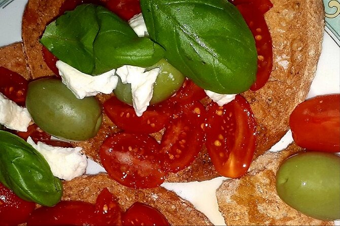 The Ultimate Neapolitan Cooking Class with Local - Meet Your Hosts in a Warm Naples Home Environment