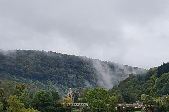 The Wandering Bard's Valley Tour or the Swansea Bay Tour. - Exploring Caerphilly Castle and Its Magnitude