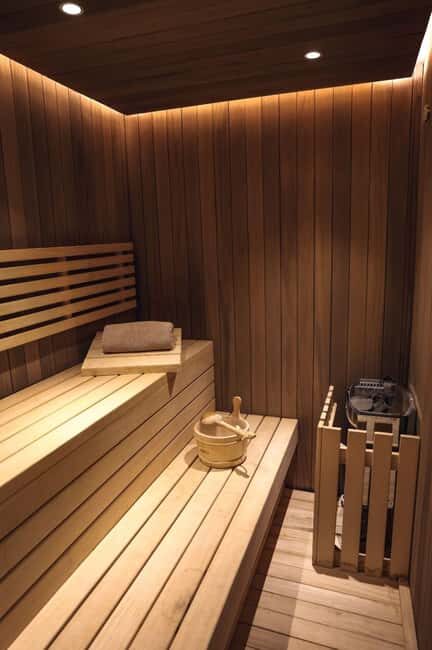 Tirana: Pilates or Yoga Class with Sauna and Snacks - Benefits of the Sauna and Steam Room Access