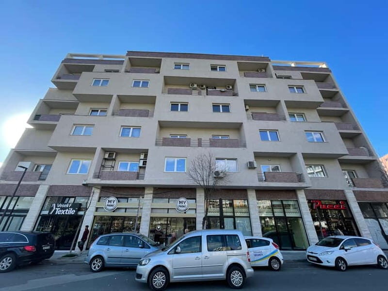 Tirana: Street Art & Modern Architecture Walking Tour - Exploring Skanderbeg Square: Tiranas Cultural Hub