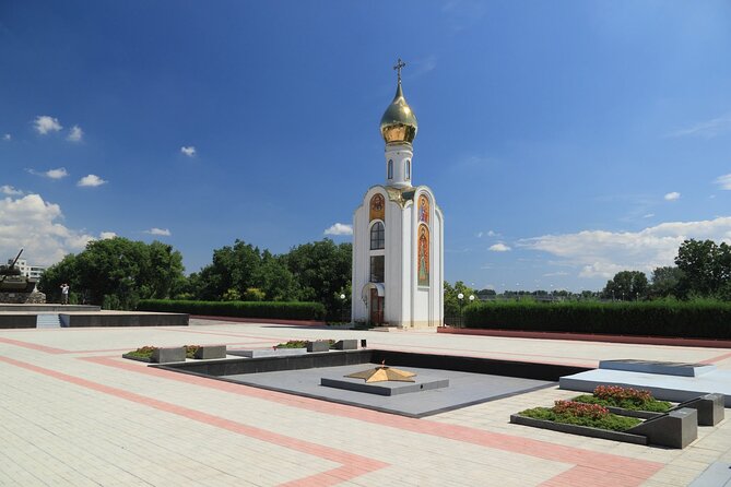 Tiraspol and Bender Back in the USSR Tour - The House of Soviets and Lenin Monument: Soviet Architectural Gems