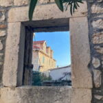 Tisno: Tour of the town with churches and palaces - Exploring Tisno’s Iconic Bridge and Surroundings
