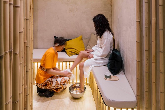 To sweat Madrid toxins in Hammam and enjoy the best couple massage downtown - Deep-Tissue Massage: Targeted Relief and Relaxation