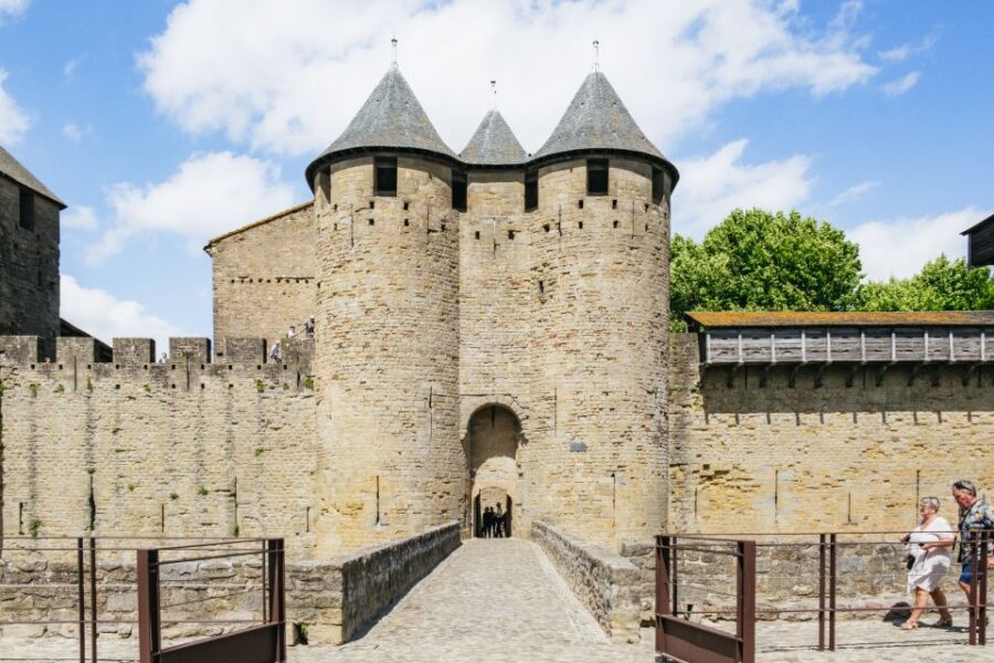 Toulouse: Carcassonne Day Trip by Coach with Audioguide - The Route and Transportation Experience