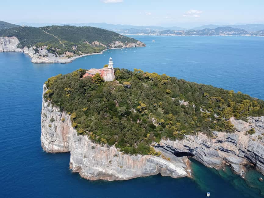 Tour Golfo dei Poeti - shared tour - Starting Point at Mirabello Port in La Spezia