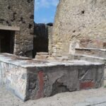 Tour in the ruins of Herculaneum with an archaeologist - Exploring the Ruins of Herculaneum: An Overview