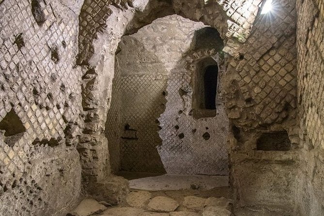 Tour Naples Historical Center and Underground Naples - Exploring Naples Underground at San Lorenzo Maggiore