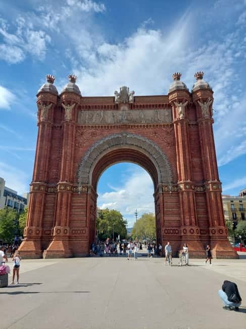 Tour of Barceloneta and the Citadel Park - Starting at the Iconic Arc de Triomphe of Barcelona