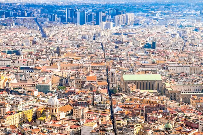 Tour of Naples and his Idol Diego Armando Maradona - Practical Details: Meeting Points and Group Size