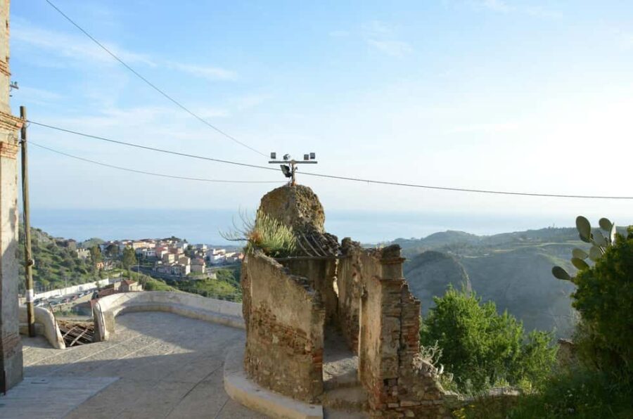 Tour of the Grecanica area from Reggio Calabria: Bova and Pentedattilo - Visiting Bova, the Heart of Grecanic Calabria