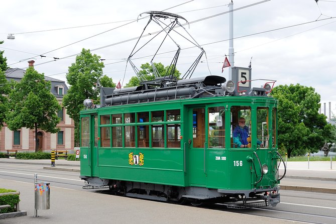 Tour on the vintage tram - Key Points