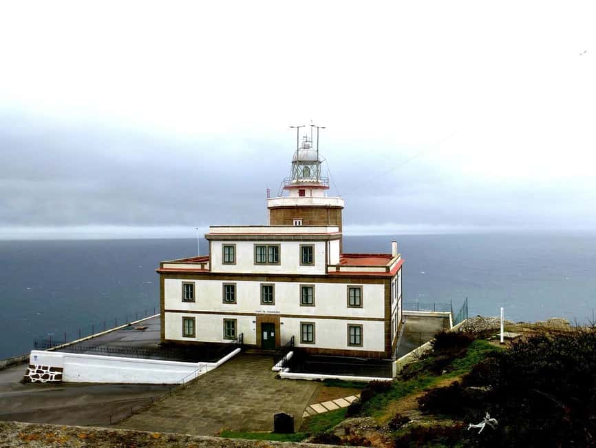 Tour to Finisterre and Costa da Morte from Santiago de Compostela - Witnessing the Ézaro Waterfall and the Xallas River