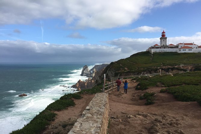 Tour to Sintra, Cabo da Roca and Cascais half day private tour - Exploring the Castelo dos Mouros