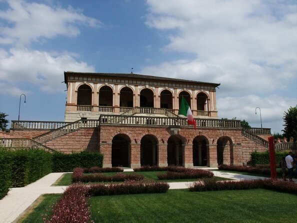 Tour to Villa dei Vescovi and the Valsanzibio Garden - Starting Point and Tour Logistics in Padua