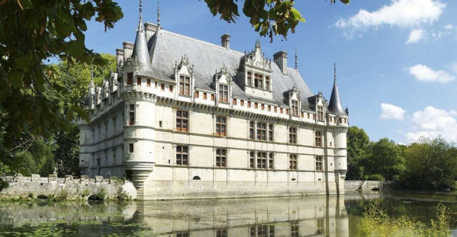Tours/Amboise: Private tour AzayLeRideau Langeais Villandry - Discovering Château de Langeais: Medieval Fortress with a Modern Twist