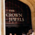Tower of London Tour with Crown Jewels & Cruise - Exploring the Bloody Tower and Torture Chamber