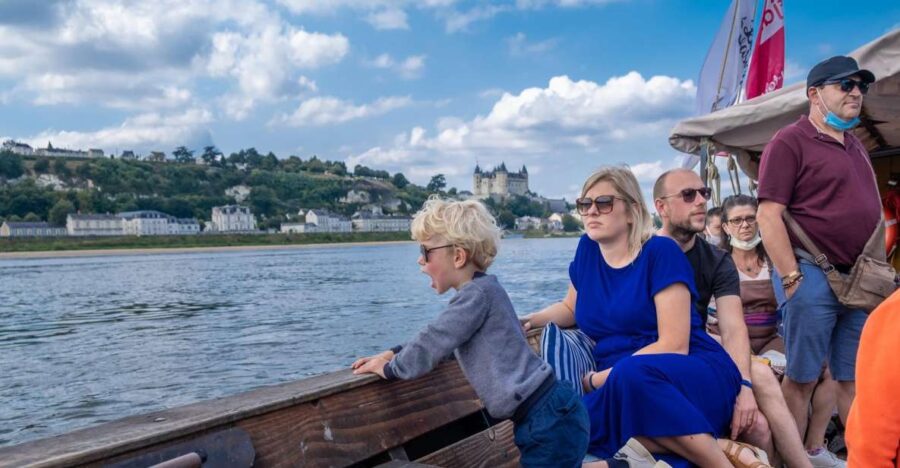 Traditional boat trip - Navigating the UNESCO-listed Loire in a Heritage Boat