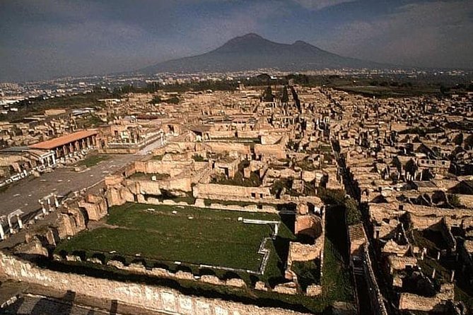 Transfer from Naples to Sorrento with stop at Pompeii - Exploring Pompeii: A Preserved Ancient Roman City
