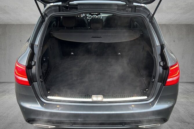 Transfer Lisbon to Porto or reverse with 2 stops - Comfortable, private transportation from Lisbon to Porto or reverse