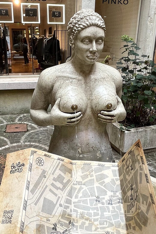 Treviso City Escape: "Blood red love" - Starting Point at Piazza Pola: Your Detective Headquarters