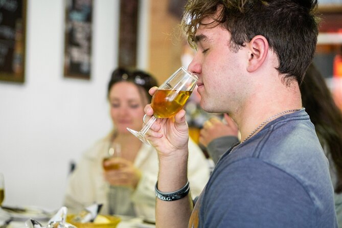 Triana Market Tapas Tour - Visiting Classic Tapas Bars in the Market