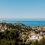 Trip to Aix-en Provence, Marseille & Countryside Wine Tour - Exploring Marseille’s Le Vieux Port and City Center