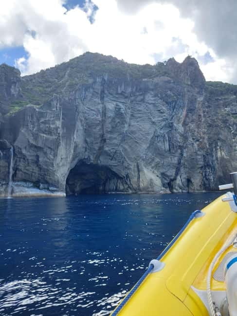 TRIP TO CORVO BY BOAT - Trip Across the Sea to Corvo Island and Caldeira