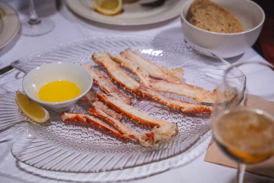 Tromsø: Arctic king crab cruise with self-captured lunch - The Self-Captured King Crab Lunch Experience