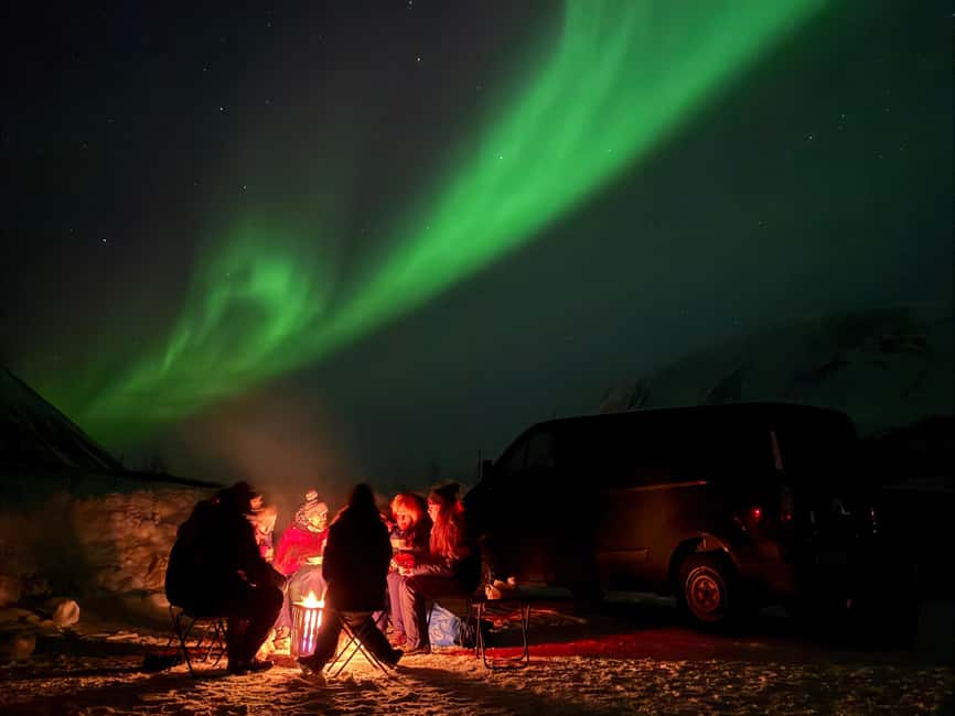 Tromsø: Aurora Boreal Tour in Spanish, including all Photos - Exploring the Arctic Wilderness for Aurora Viewing