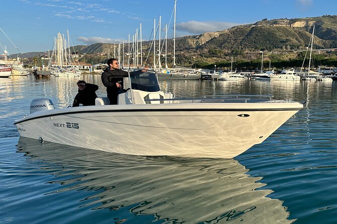 Tropea private boat tour - Swimming and Sunbathing at Spiaggia di Riaci