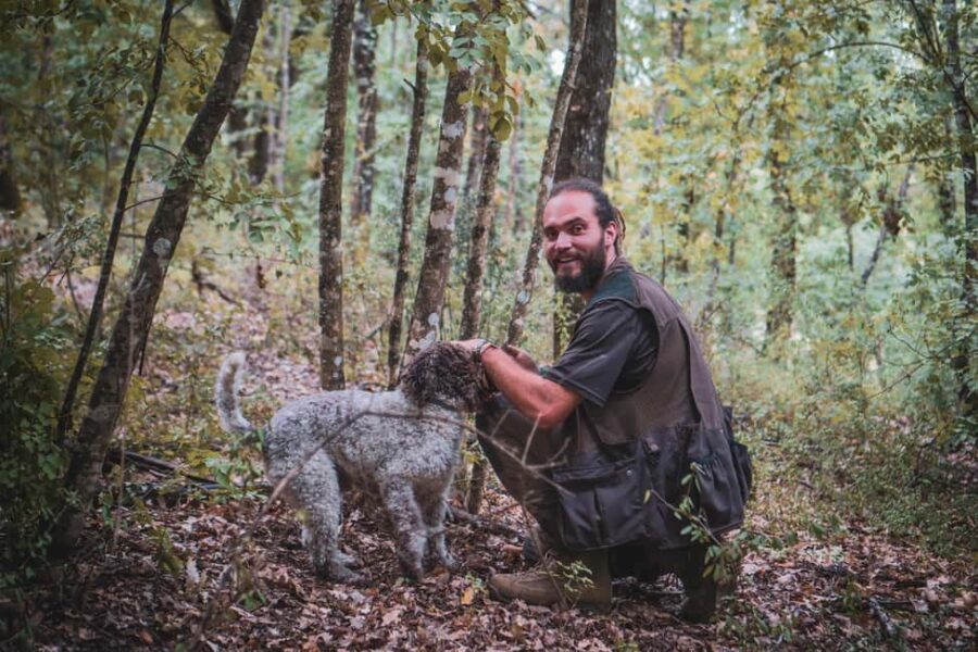 Truffle Hunting in San Gimignano - Exploring the Tuscan Woods with Expert Guidance