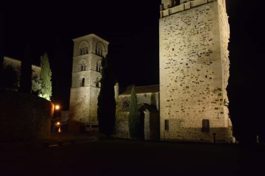 Trujillo: a guided walking tour of mysteries, legends, and ghosts - Exploring Trujillo’s Historic Plaza Mayor