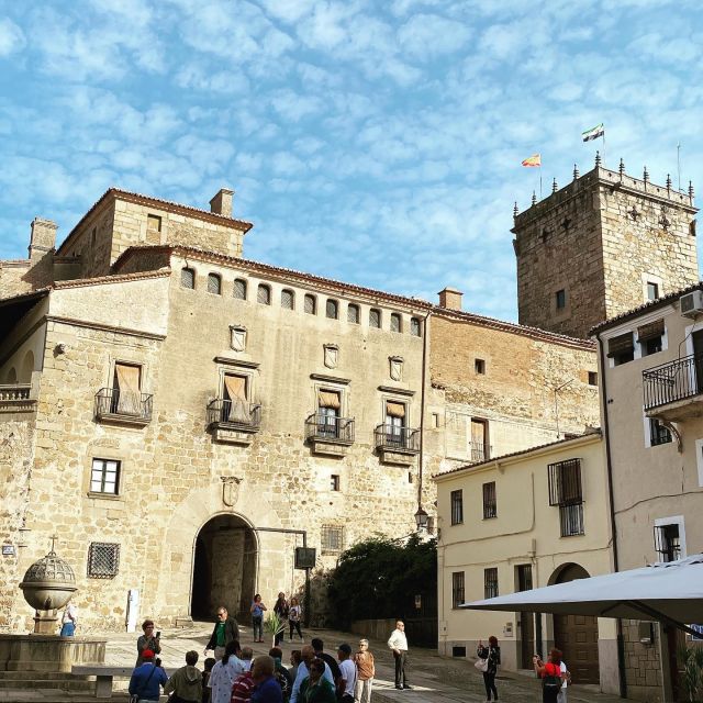 Trujillo: City Highlights Private Tour - Walking Through the Medieval Walls of Trujillo