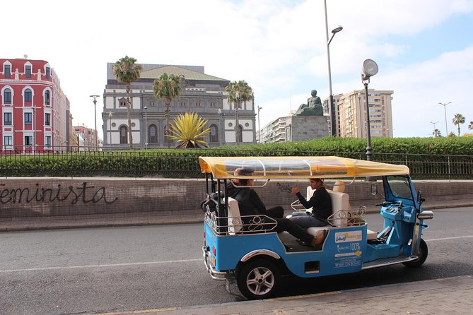 Tuk-Tuk Neighbourhoods Tour around Las Palmas de Gran Canaria - Starting the Adventure at Parque de Santa Catalina