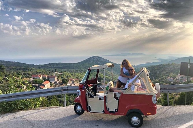 Tuk Tuk Sightseeing Tour of Hvar - Visiting Velo Grablje, the Lavender and "Village of Millionaires"