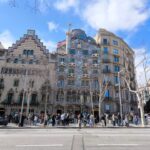 Tur Barcelona în Român - Starting Point at Primark in Placa de Catalunya