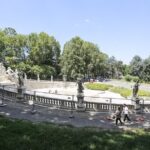 Turin private guided tour from Milan - Discovering the Heart of Turin at Piazza Castello
